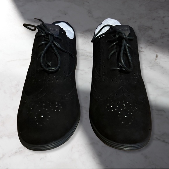 NIB Cole Haan Grand Tour Suede Wintip Oxford In Black Suede Women’s Size 9.5 - Picture 6 of 9